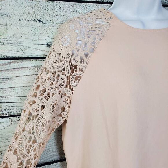 Forever 21 Nude Blouse Small Long Sleeve Crochet Lace Raglan Top Feminine Chic - Picture 2 of 8